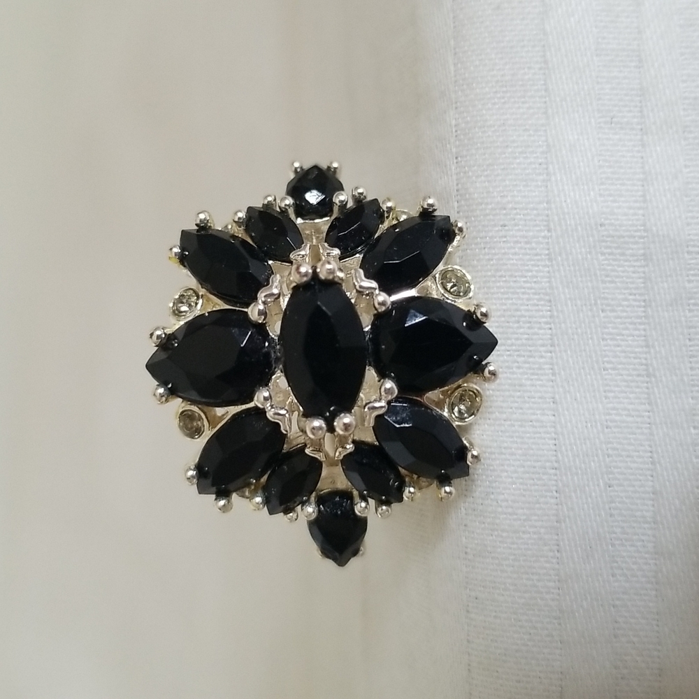 Vintage NRT Black Clear Stone Silver Ring